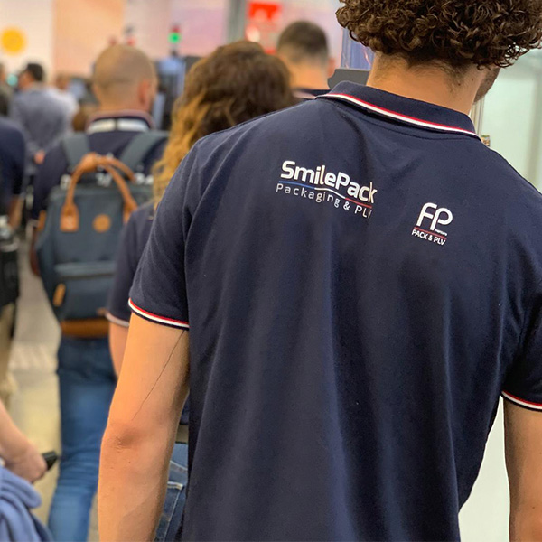 Smilepack.fr, expert français de l'emballage personnalisé et PLV carton